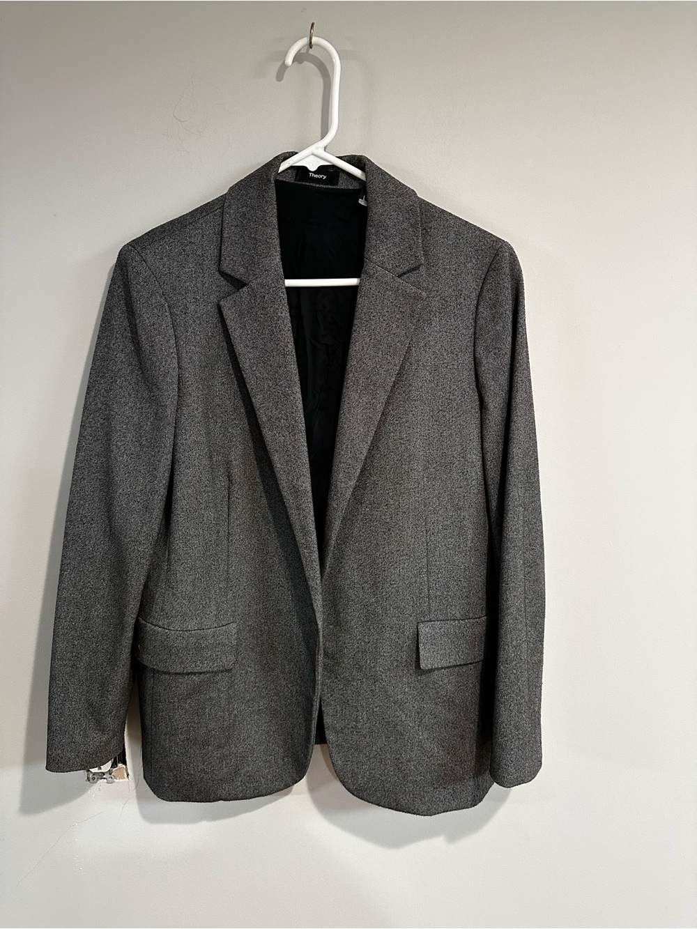 Theory Women’s Relaxed Fit “Boy Jacket” Soft Suiting - Size 6